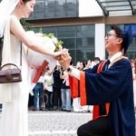 Màn cầu hôn gây sốt của nam sinh ngay trong ngày tốt nghiệp đại học adt1752215432 man cau hon gay sot cua nam sinh nga anh cat 3 2 auto cropjpg