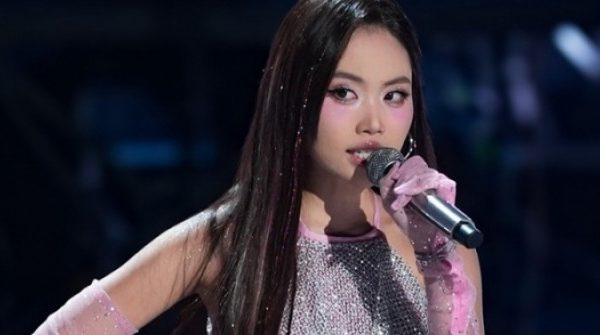 Phương Mỹ Chi vào chung kết 'Sing! Asia' 26 Phương Mỹ Chi vào chung kết 'Sing! Asia' adt1752848624 phuongmychi2 2590 7582 0807 anh cat 3 2 auto cropjpg