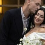 Ca sĩ Charli XCX kết hôn adt1753059742 bgus 9 004 6002 17 6533 5590 7209 anh cat 3 2 auto cropjpg