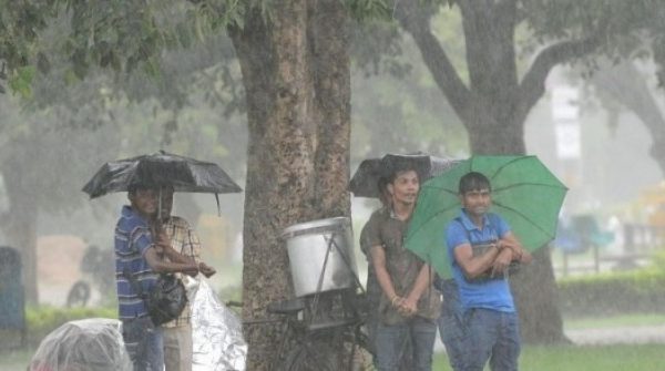 Những thói quen tưởng vô hại nhưng cực kỳ nguy hiểm trong mùa bão adt1753095587 1 8419 8429 6889 8592 anh cat 3 2 auto cropjpg