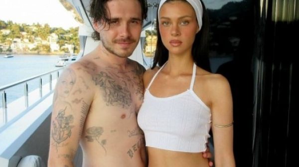 Brooklyn Beckham ngầm khoe du thuyền nhà vợ xịn hơn của bố mẹ đẻ adt1753843666 brooklynpeltzbeckham2569 9793 4228 6 anh cat 3 2 auto cropjpg