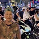 Cụ bà 91 tuổi 'đi bão' mừng đội tuyển U23 Việt Nam vô địch, vui quên lối về adt1753861909 cu ba 91 tuoi di bao mung doi tuyen anh cat 3 2 auto cropjpg