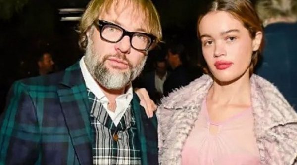 Cựu thành viên Maroon 5 bị tố nhắn tin khiêu dâm với gái trẻ, bạo hành vợ adt1754040163 bas2 6358 6634 2938 6925 anh cat 3 2 auto cropjpg