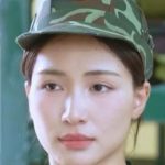 Hòa Minzy bị nhắc nhở và tịch thu đồ ở 'Sao nhập ngũ 2025' adt1754552005 hoa minzy bi nhac nho va tich thu ke anh cat 3 2 auto cropjpg