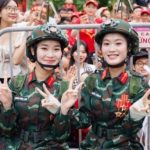 Những 'bông hồng thép' trong ngày hợp luyện diễu binh adt1756077120 nu si quan 1 4053 anh cat 3 2 auto cropjpg