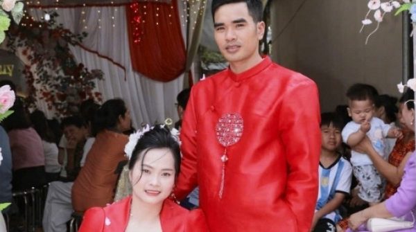 Từ bức ảnh chăn bò trên mạng, chàng trai Ninh Bình 'tìm' cưới cô gái liệt 2 chân adt1758330123 tu buc anh chan bo tren mang chang t anh cat 3 2 auto cropjpg