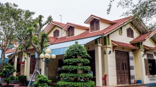 Lý do 4 anh em trai xây 4 ngôi nhà giống nhau trên cùng mảnh đất ở Ninh Bình adt1758502105 ly do 4 anh em trai xay 4 ngoi nha g anh cat 3 2 auto cropjpg