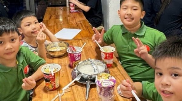 Đêm nội trú bất ngờ ở Hà Nội adt1759294465 6046 4089 1994 anh cat 3 2 auto cropjpg