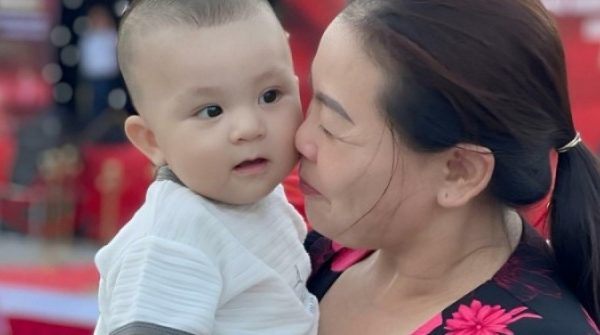 Hạnh phúc của mẹ kế hơn 20 năm nuôi con chồng adt1759736604 untitled 2 0872 09 7888 7688 1505 anh cat 3 2 auto cropjpg