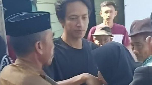 Trao vợ ngoại tình cho người thứ ba adt1759793163 550 73024 13 7322 5889 7499 anh cat 3 2 auto cropjpg