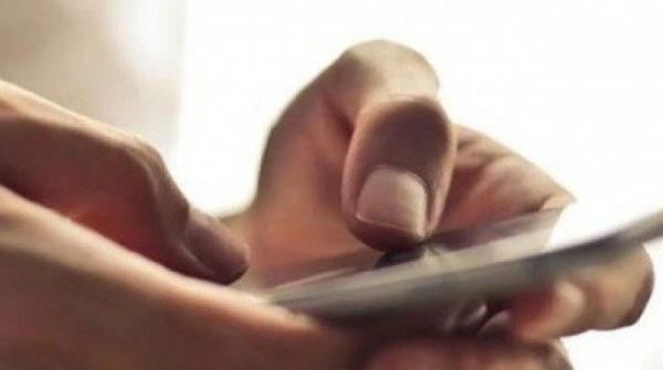 Chồng phải bồi thường vì lưu tên vợ trong danh bạ bằng biệt danh "nhạy cảm" 27 Chồng phải bồi thường vì lưu tên vợ trong danh bạ bằng biệt danh "nhạy cảm" adt1761745800 chong phai boi thuong vi luu ten vo anh cat 3 2 auto cropjpg