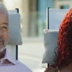 Ông lão U80 yêu mẹ đơn thân kém 46 tuổi, tặng loạt quà xa xỉ adt1762141005 ong lao u80 yeu me don than kem 46 t anh cat 3 2 auto cropjpg