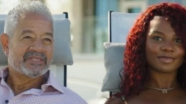 Ông lão U80 yêu mẹ đơn thân kém 46 tuổi, tặng loạt quà xa xỉ adt1762141005 ong lao u80 yeu me don than kem 46 t anh cat 3 2 auto cropjpg