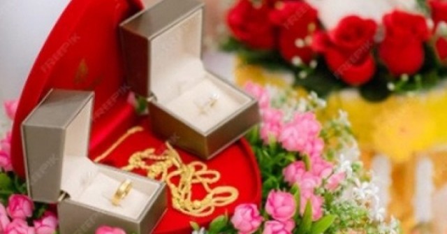 adt1762916750-nha-trai-dem-30-trieu-di-hoi-cuoi-ph-anh-cat-3-2-auto-cropjpg-1 Nhà trai đem 30 triệu đi hỏi cưới, phản ứng của nhà gái khiến tất cả sững sờ adt1762916750 nha trai dem 30 trieu di hoi cuoi ph anh cat 3 2 auto cropjpg 1