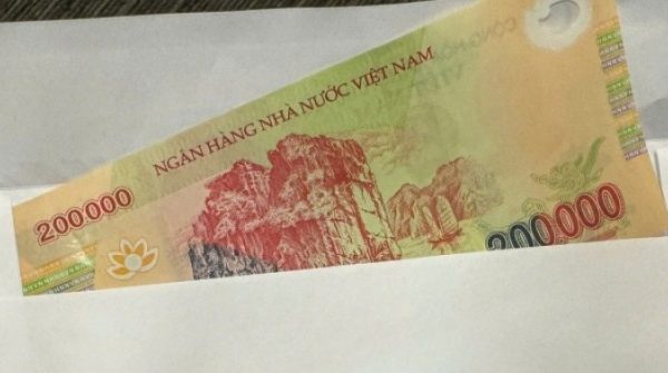 Cầm 200 nghìn đi đám giỗ, thông gia nghèo bất ngờ khi gia chủ trả lại phong bì 27 Cầm 200 nghìn đi đám giỗ, thông gia nghèo bất ngờ khi gia chủ trả lại phong bì adt1763272985 cam 200 nghin di dam gio thong gia n anh cat 3 2 auto cropjpg