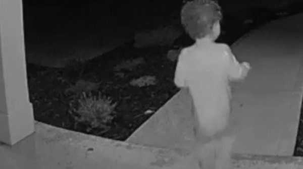 Người mẹ nhận cảnh báo lúc nửa đêm và điều cô thấy khiến ai cũng rùng mình 29 Người mẹ nhận cảnh báo lúc nửa đêm và điều cô thấy khiến ai cũng rùng mình adt1763699534 01 8653 74 0 641 1083 crop 73477 anh cat 3 2 auto cropjpg