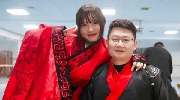 Cô gái cưới ân nhân cứu mạng sau 17 năm 28 Cô gái cưới ân nhân cứu mạng sau 17 năm adt1764899780 945 2 1138 2706 8281 anh cat 3 2 auto cropjpg