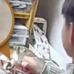 Con trai mang vàng đi tặng cho các bạn cùng lớp khiến mẹ sốc nặng adt1765242312 tang vang2 98146 15 0 643 1200 crop anh cat 3 2 auto cropjpg