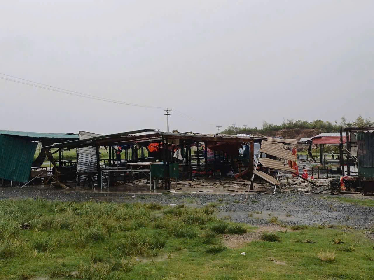 SOOBIN - Đức Phúc quyên góp nóng hỗ trợ bà con miền Trung bị ảnh hưởng bởi bão số 5- Ảnh 4. SOOBIN - Đức Phúc quyên góp nóng hỗ trợ bà con miền Trung bị ảnh hưởng bởi bão số 5- Ảnh 4.