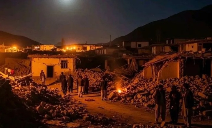 Động đất ở Afghanistan khiến hơn 800 người thiệt mạng, làng mạc bị phá hủy- Ảnh 1. Động đất ở Afghanistan khiến hơn 800 người thiệt mạng, làng mạc bị phá hủy- Ảnh 1.