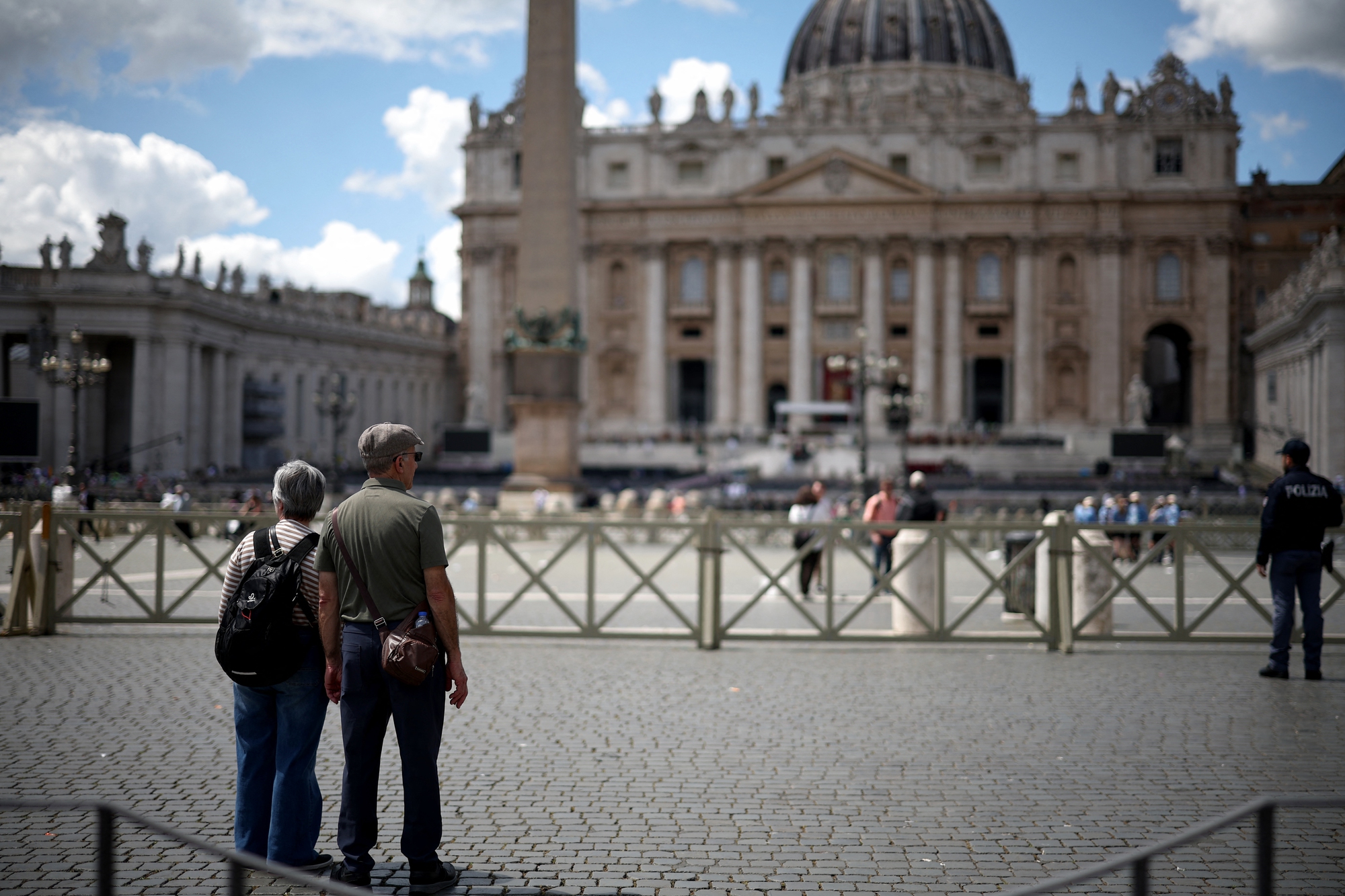 Những khoảnh khắc đáng nhớ trong tang lễ Giáo hoàng Francis- Ảnh 9. Những khoảnh khắc đáng nhớ trong tang lễ Giáo hoàng Francis- Ảnh 9.
