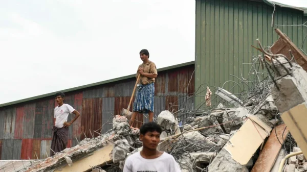 Myanmar: Hơn 2,5 triệu tấn đống đổ nát cần được dọn dẹp sau thảm họa động đất 29 Myanmar: Hơn 2,5 triệu tấn đống đổ nát cần được dọn dẹp sau thảm họa động đất afp2025041139yw767v1previewmyanmarthailandearthquake 17446420890501079279476 99267445536321373543960 1744764852806 1744764853129101452971