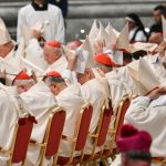 Các hồng y bước vào mật nghị bầu giáo hoàng, thế giới chờ 'làn khói trắng' từ Vatican afp2025050444fa2xyv1highresvaticanreligionpopemass 17464924081361460117492 1746591890249631621093 181 0 1781 2560 crop 1746591893574572986011jpg