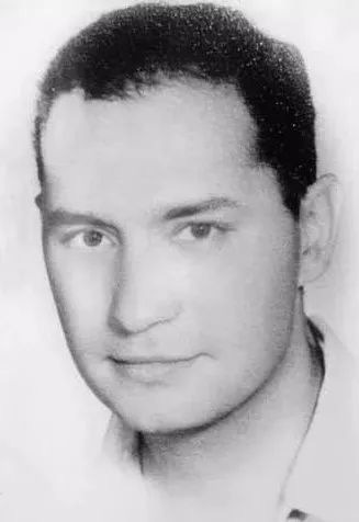 Thị phi nhà trùm sòng bạc Macau: 2 sao hạng A nghi là tình cũ nay về chung nhà, thêm 1 bóng hồng có mối tình tội lỗi với em họ- Ảnh 9. Thị phi nhà trùm sòng bạc Macau: 2 sao hạng A nghi là tình cũ nay về chung nhà, thêm 1 bóng hồng có mối tình tội lỗi với em họ- Ảnh 9.