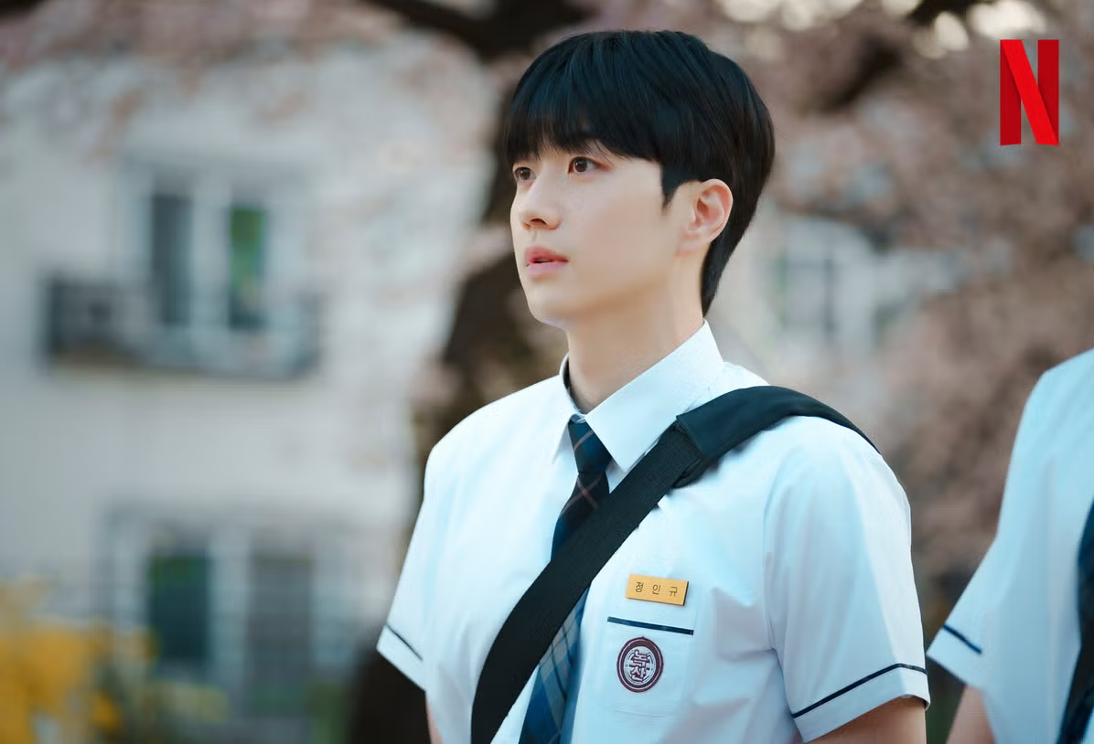 10 nam thần học đường đẹp nhất Hàn Quốc: Lee Min Ho bét bảng, hạng 1 nhan sắc xứng tầm báu vật- Ảnh 2. 10 nam thần học đường đẹp nhất Hàn Quốc: Lee Min Ho bét bảng, hạng 1 nhan sắc xứng tầm báu vật- Ảnh 2.