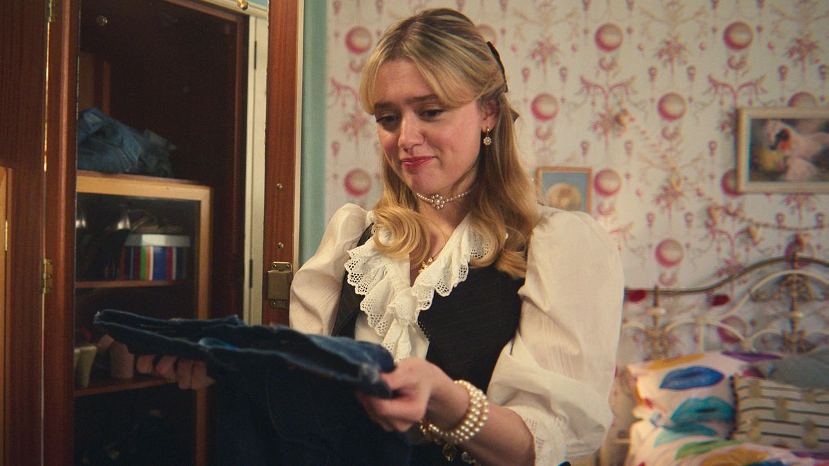 Xem phim Sex Education mãi mới biết nữ chính mắc 2 căn bệnh đau lòng vì đóng cảnh nóng- Ảnh 5.