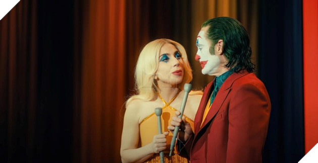 Sao Nu Lady Gaga Chia Se Ve Tam Ly Kho Khan Va That Bai Cua Joker 2 2 Hình ảnh sao nữ Lady Gaga và bạn diễn trong tạo hình nhân vật ở phim Joker 2.