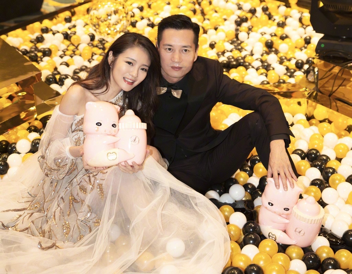 4 mỹ nhân showbiz khổ sở vì chồng đi tù- Ảnh 1.