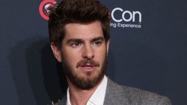 Andrew Garfield, Monica Barbaro và Yura Borisov Được Đề Cử Tham Gia Phim Artificial andrew garfield4 zmnqjpg
