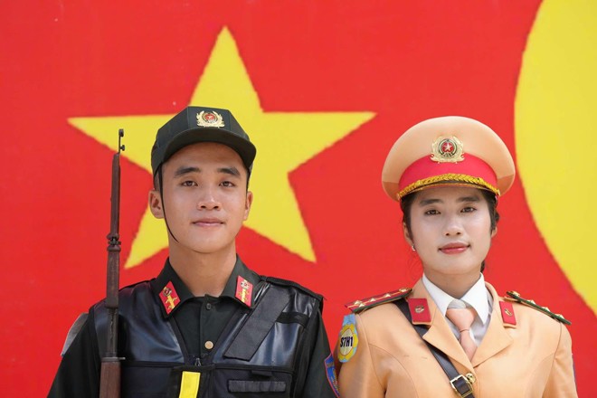 anh-1-1745464868-120-width660height440 Hai chị em cùng thi đỗ vào trường Cảnh sát, hoàn thành di nguyện của người cha quá cố