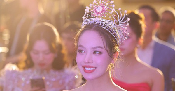 Nhiệm kỳ truyền cảm hứng của hoa hậu Thanh Thủy 30 Nhiệm kỳ truyền cảm hứng của hoa hậu Thanh Thủy anh 1 huynh thi thanh thuy 6653 9915 1738455515371 17384555177921087199123 36 0 374 645 crop 1738455650922903668402jpg