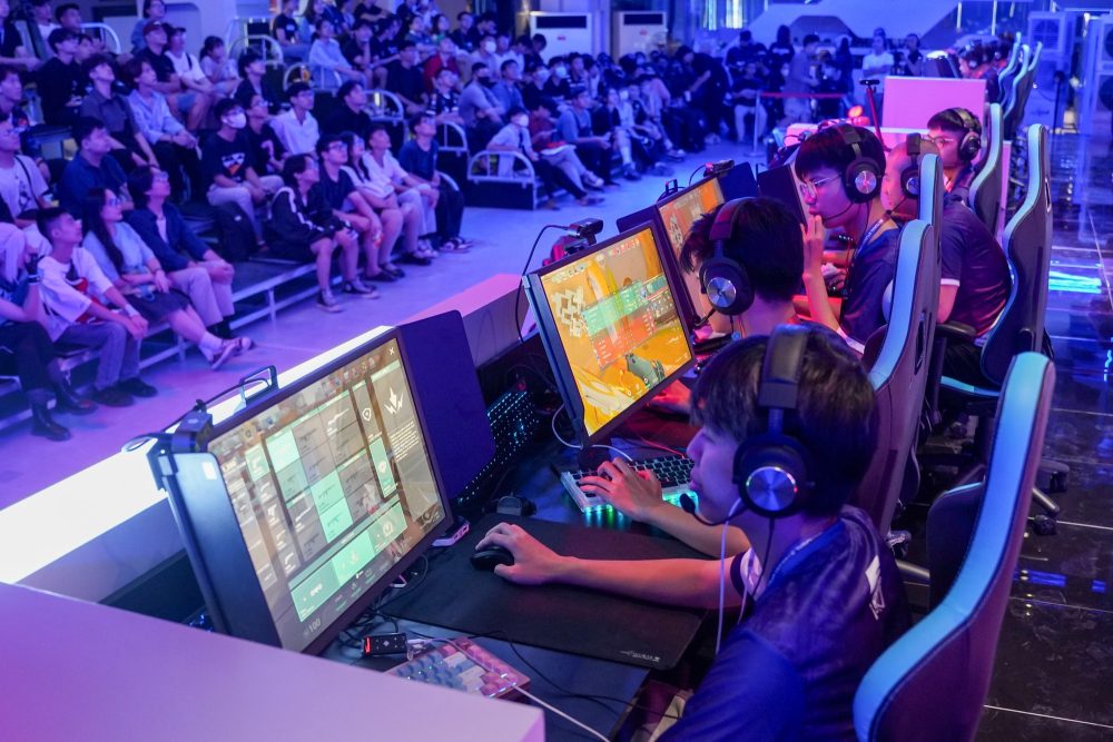 Vòng loại NSOC 2025 bùng nổ với hơn 5.000 tuyển thủ so tài - cuộc đua căng nhất cộng đồng eSports sinh viên Việt Nam- Ảnh 12. Vòng loại NSOC 2025 bùng nổ với hơn 5.000 tuyển thủ so tài - cuộc đua căng nhất cộng đồng eSports sinh viên Việt Nam- Ảnh 12.