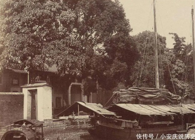 6 ảnh hiếm cuối thời nhà Thanh: Vợ lẽ lén tỏ thái độ với chính thất, binh lính tập luyện khí thế sôi sục- Ảnh 3. 6 ảnh hiếm cuối thời nhà Thanh: Vợ lẽ lén tỏ thái độ với chính thất, binh lính tập luyện khí thế sôi sục- Ảnh 3.