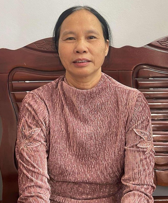 anh-3-1735965830-673-width660height800 Bà mẹ nhảy múa mừng Xuân Son ghi bàn “gây sốt” mạng, hỏi con gái một câu ngỡ ngàng - 2