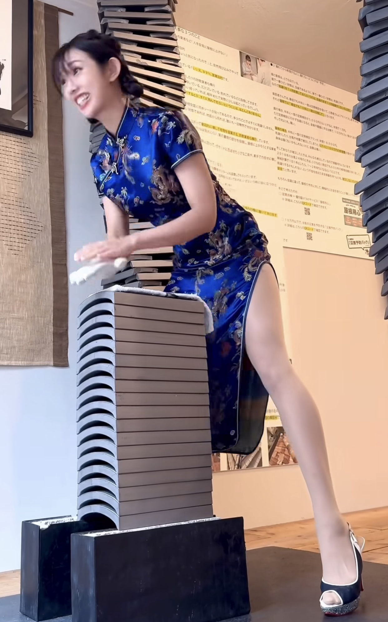 Có hành động khiến các chàng trai phải đứng hình, cô gái sở hữu đôi chân hơn nửa triệu người theo dõi là ai?- Ảnh 3. Có hành động khiến các chàng trai phải đứng hình, cô gái sở hữu đôi chân hơn nửa triệu người theo dõi là ai?- Ảnh 3.