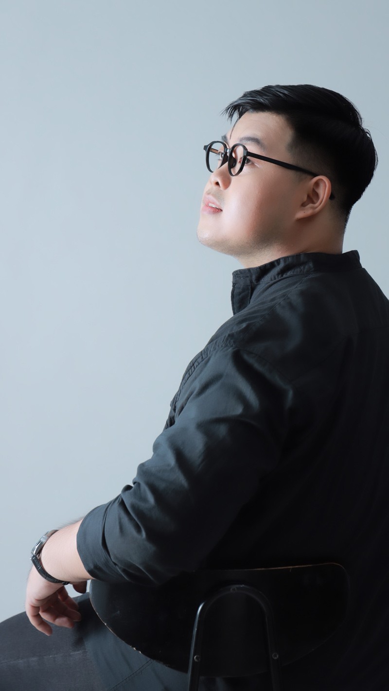 Thay vào đó, Minh thường ăn đồ ăn nhanh 