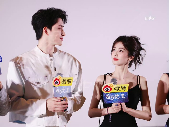 "Công chúa bong bóng" đẹp nhất màn ảnh Hoa ngữ hiện tại: Nhan sắc lên hương dữ dội, tỏa sáng rực rỡ hậu Đêm Hội Weibo anh 4 1736683077417513391361 1736684073656 1736684073926178565980