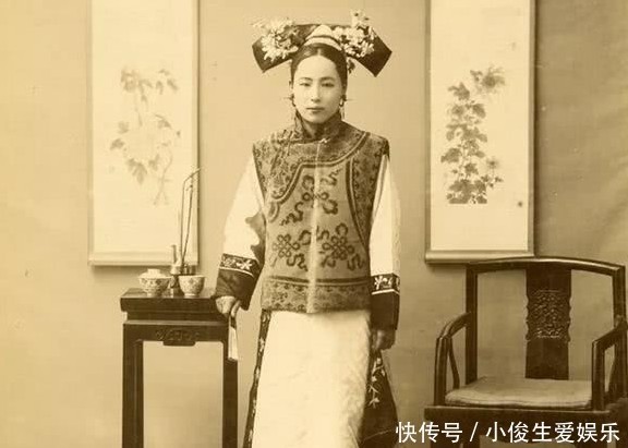 7 ảnh hiếm hé lộ nhan sắc người phụ nữ thời nhà Thanh: Chuyên gia khẳng định họ có thể đánh bại diễn viên- Ảnh 5.