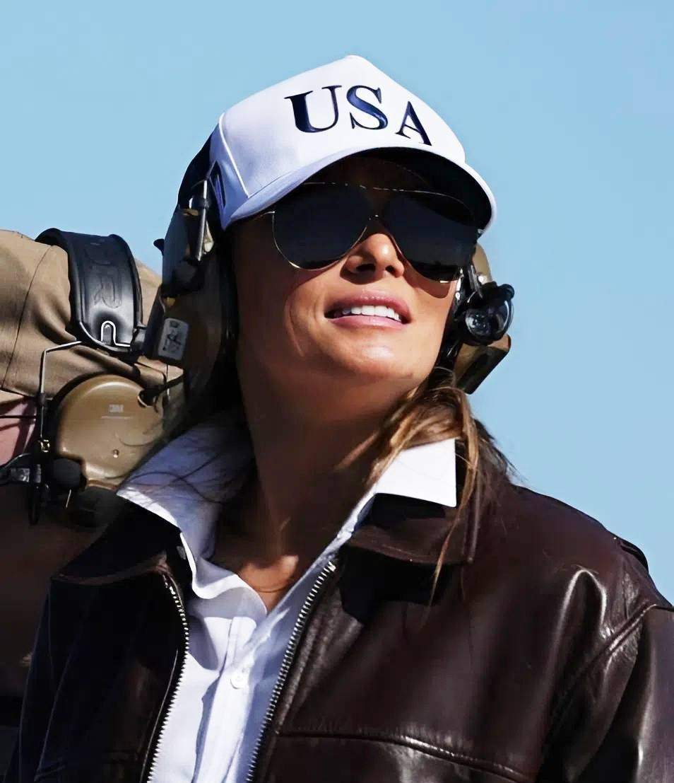 Khoảnh khắc tuyệt đối điện ảnh của bà Melania Trump- Ảnh 8.