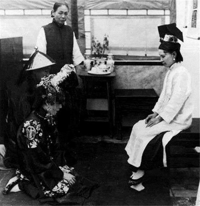 Ảnh hiếm hé lộ hôn lễ xa hoa của gia đình quý tộc Trung Hoa thời nhà Thanh- Ảnh 7.