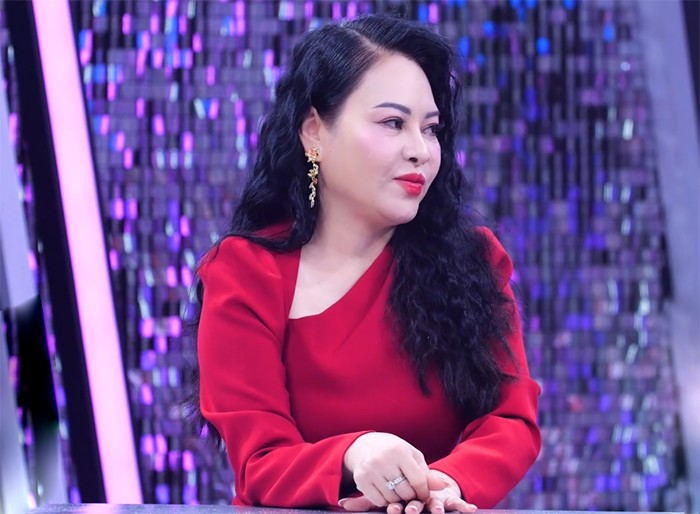 Ca sĩ Đông Đào đồng cảm và chia sẻ kinh nghiệm phân công công việc minh bạch.