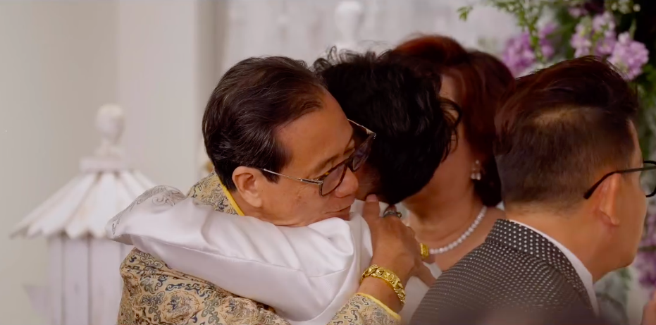 Chỉ 1 câu nói, Hoa hậu Khánh Vân để lộ thái độ với con riêng của chồng- Ảnh 5. Chỉ 1 câu nói, Hoa hậu Khánh Vân để lộ thái độ với con riêng của chồng- Ảnh 5.