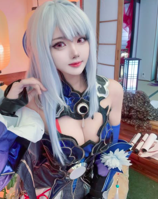 Ngắm loạt ảnh cosplay siêu nóng bỏng của fan nữ Faker, hút hồn game thủ- Ảnh 6. Ngắm loạt ảnh cosplay siêu nóng bỏng của fan nữ Faker, hút hồn game thủ- Ảnh 6.