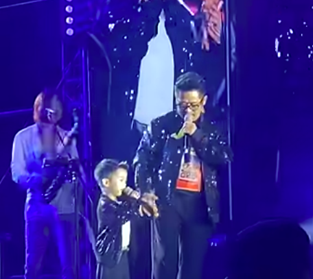 Con trai Bằng Kiều đang hát thì bị gọi rời khỏi sân khấu- Ảnh 1.