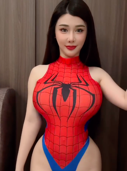 Có gì hot trong video biến hình của nữ DJ gần 21 triệu follow, dân tình thả tim