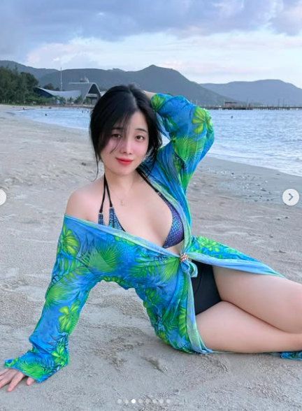 "Full" màn khoe vóc dáng gợi cảm theo cách cực tinh tế của hot girl TikToker anh chup man hinh 2025 07 05 luc 224450 17517315281831989289766 1751782782862 1751782783466700390577